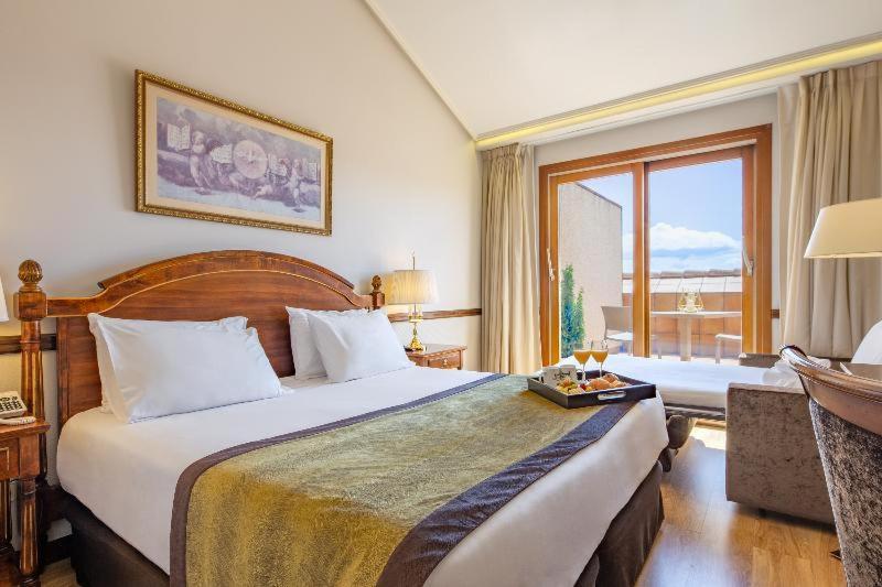 Exe Reina Isabel Hotel Ávila